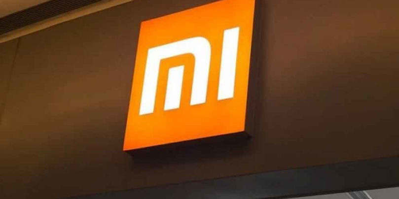 xiaomi-files-patent-for-twisting-camera-smartphone-2020-04-28