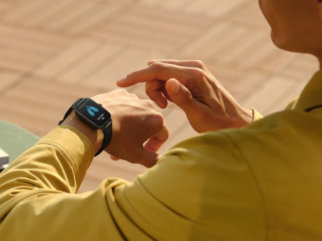 Amazfit-GTS-3-sleek-smartwatch-01-1200×900