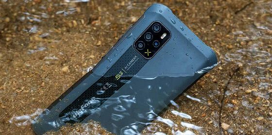 Unbreakable-smartphone-with-Dimensity-700-8128-GB-loud-stereo-speakers-560×438