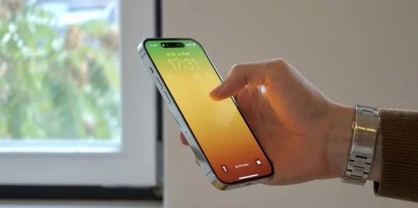 Q1-2023-Global-Smartphone-Shipment-Revenue-Profit-PR-Cover-Picture-uai-1440×960-1