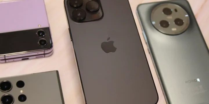 iPhone-is-boring_2682