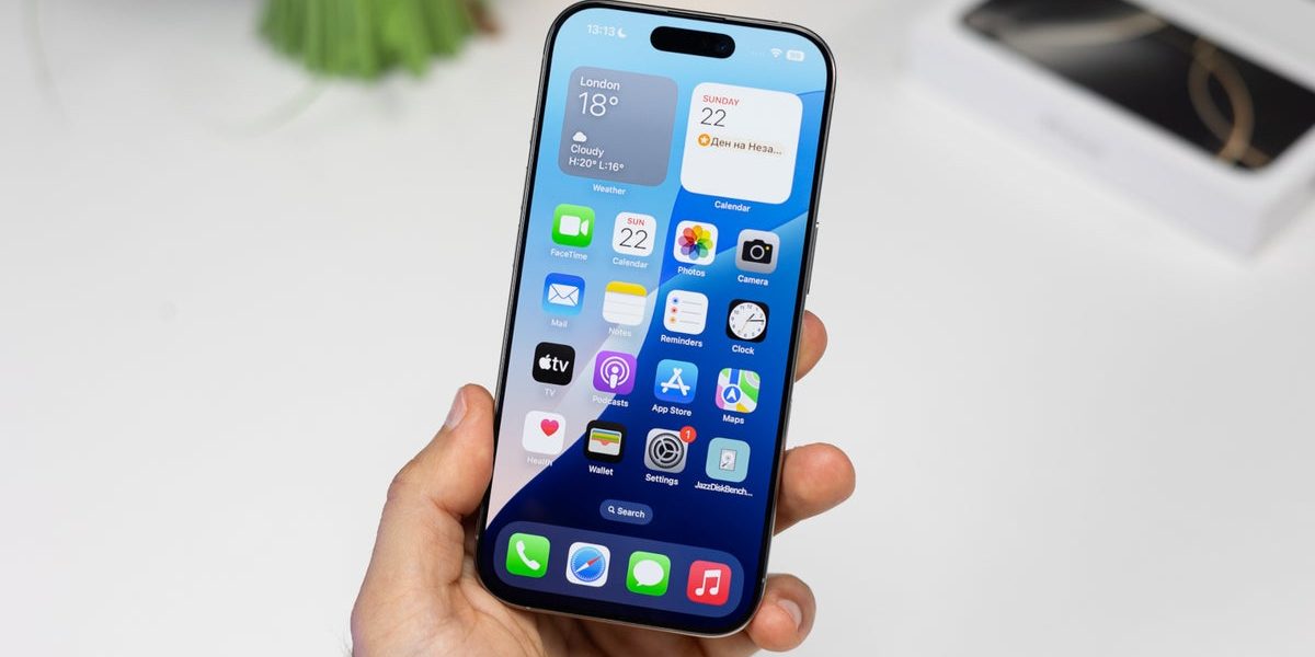 iOS-18.4-beta-4-brings-much-needed-fixes-but-also-Apple-Intelligence-improvements