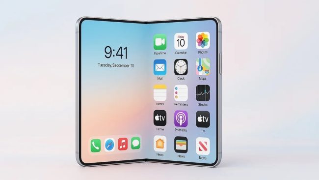 Trump-appears-to-have-shown-us-why-the-iPhone-Fold-will-struggle